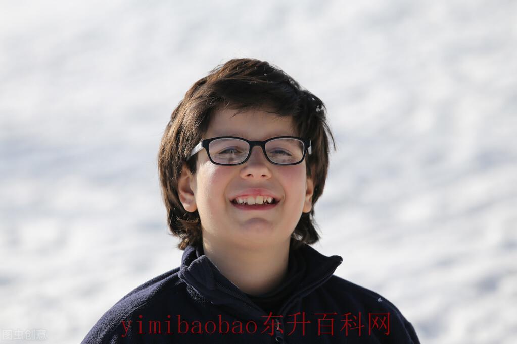 得了近视怎么如何矫正（近视眼该如何矫正？不妨花几分钟了解一下）