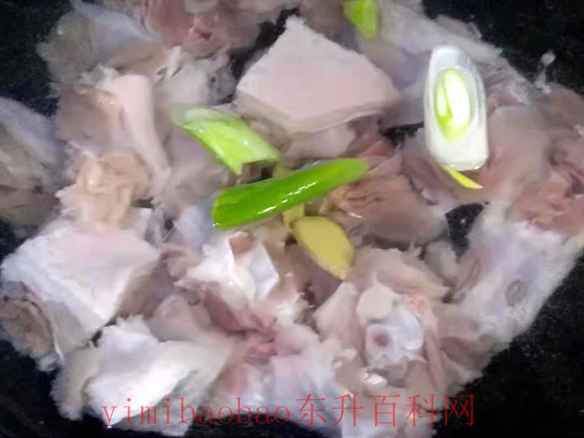 鸭肉和什么相克（吃鸭肉有很多健康功效可也有一些禁忌，不能不知道）