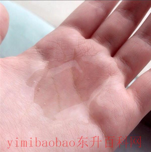 床单上的陈旧血渍怎样快速清除？