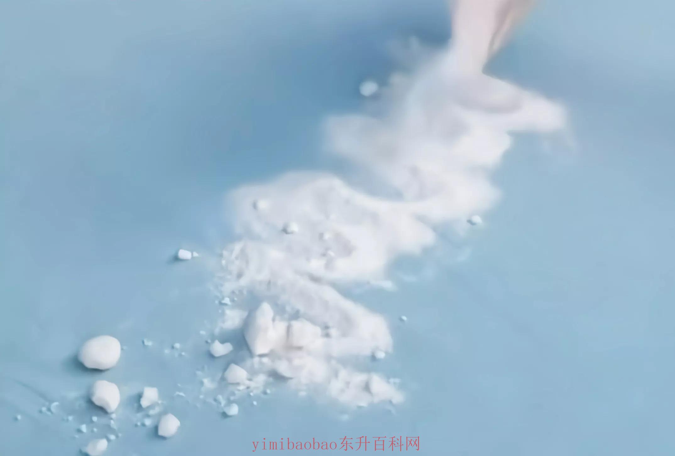 开红酒瓶塞小妙招，用鞋子开酒塞见过吗？
