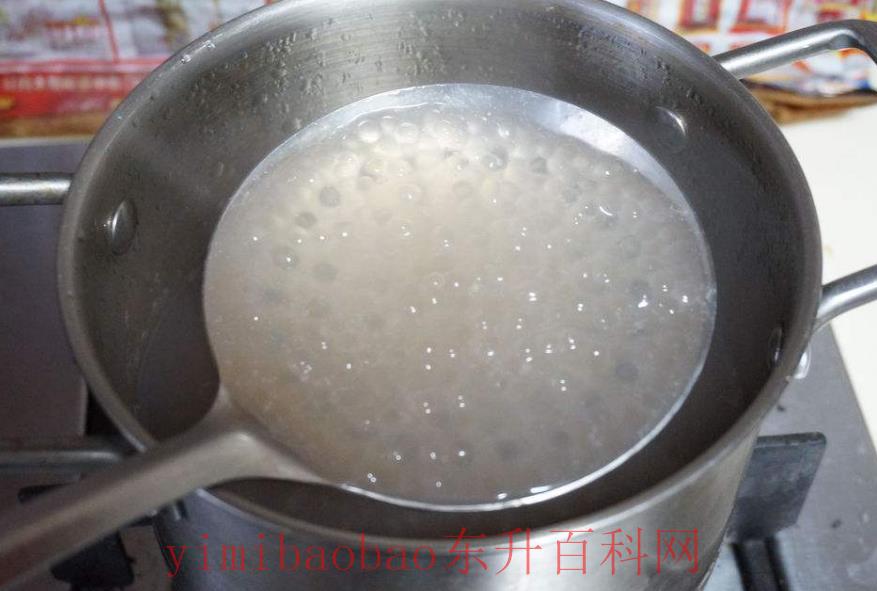 西米要怎么煮才透明？煮西米露，多加这动作，晶莹剔透无白点